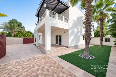 Willa w Meadows, Dubai, ZEA 4 sypialnie, 381 mkw. nr 737747