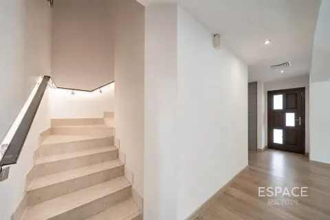 Villa à vendre à Meadows, Dubai, EAU 4 chambres, 381 m2 № 737747 - photo 12