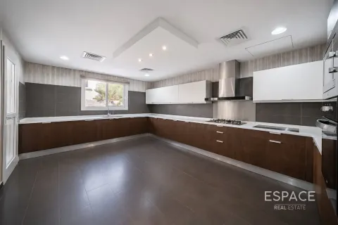 Villa à vendre à Meadows, Dubai, EAU 4 chambres, 381 m2 № 737747 - photo 10