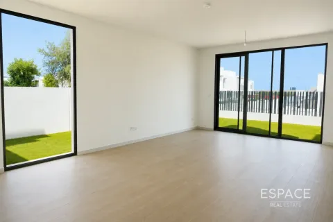 Townhouse sa Jebel Ali, Dubai, UAE 4 silid-tulugan, 298 sq.m. № 737749 - larawan 3