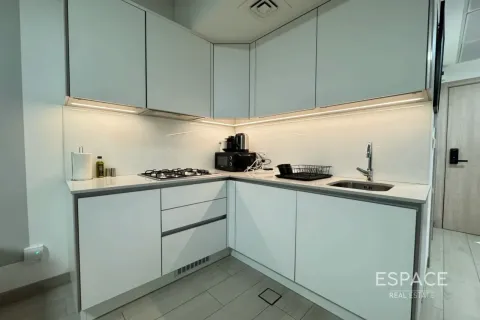 Apartment til salg i Jumeirah Village Circle, Dubai, UAE 39 kvm № 737746 - foto 2