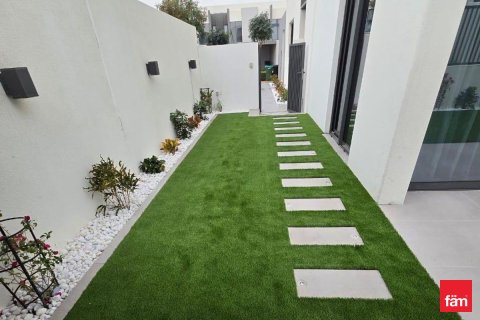 Townhouse de vânzare în Dubai, EAU 4 dormitoare, 229.7 mp.  №708182 - poză 1