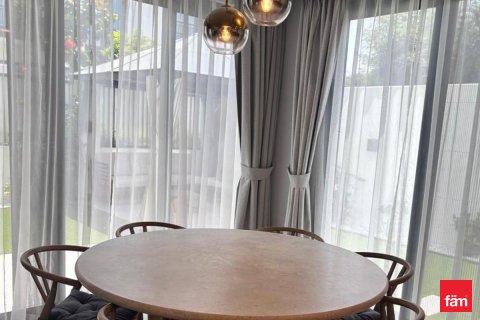 Townhouse de vânzare în Dubai, EAU 4 dormitoare, 229.7 mp.  №708182 - poză 2