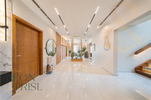 Villa in Mudon, Dubai, UAE 5 bedrooms, 917 sq.m. № 648303