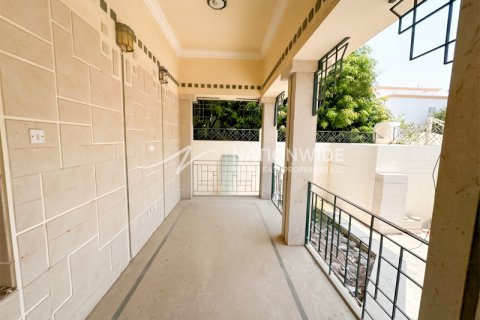 Βίλα σε Abu Dhabi, ΗΑΕ 9 υπνοδωμάτια, 962 τ.μ. Αρ. 629916 - φωτογραφία 7