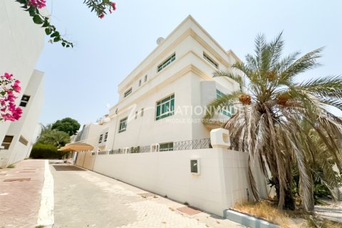 Βίλα σε Abu Dhabi, ΗΑΕ 9 υπνοδωμάτια, 962 τ.μ. Αρ. 629916 - φωτογραφία 6