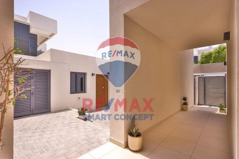 Villa sa Yas Island, Abu Dhabi, UAE 4 silid-tulugan, 599.8 sq.m. № 515845 - larawan 29