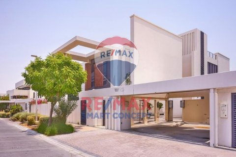 Villa em Yas Island, Abu Dhabi, EAU 4 quartos, 599.8 m2 № 515845