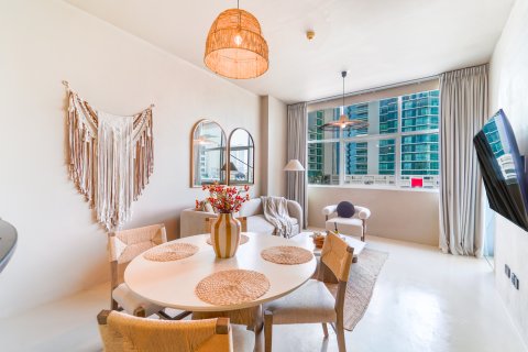 Apartemen di Dubai, UEA 1 kamar tidur, 82 m2 nomor 734131 - foto 2