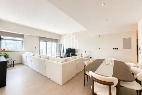Apartment in Business Bay, Dubai, UAE 1 bedroom, 127 sq.m. № 762978 - photo 8