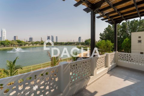 Vila u gradu Meadows, Dubai, UAE 5 spavaće sobe, 332 m2 Br. 720564 - Slika 23
