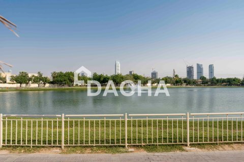 Vila u gradu Meadows, Dubai, UAE 5 spavaće sobe, 332 m2 Br. 720564 - Slika 3
