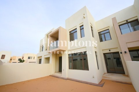Maison de ville à louer à Arabian Ranches, Dubai, EAU 3 chambres, 283.72018782 m2 № 719034 - photo 6