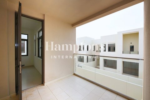 Maison de ville à louer à Arabian Ranches, Dubai, EAU 3 chambres, 283.72018782 m2 № 719034 - photo 15