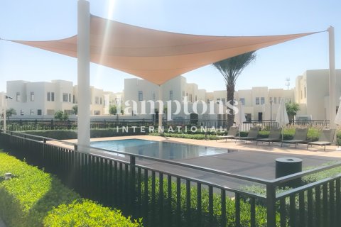 Maison de ville à louer à Arabian Ranches, Dubai, EAU 3 chambres, 283.72018782 m2 № 719034 - photo 8