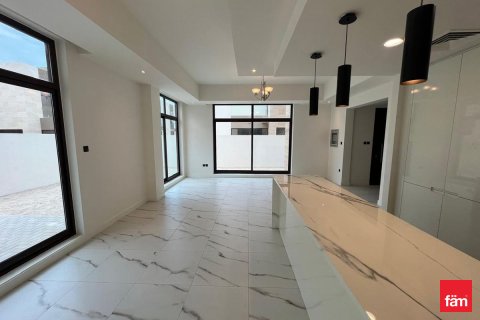 Řadový dům v Dubai, SAE 4 ložnice, 287.8 m² Č.: 711556 - fotografie 2