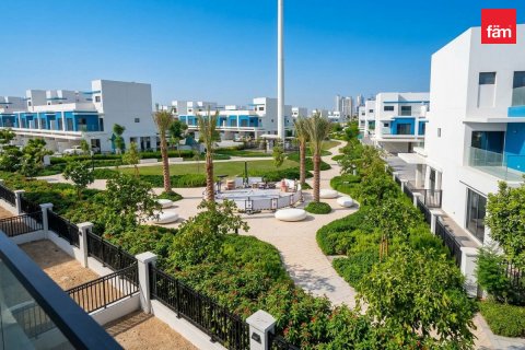 Vila di Dubai, UEA 6 kamar tidur, 439.1 m2 nomor 709924 - foto 29