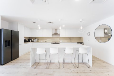 Kuća u nizu u gradu Al Raha Beach, Abu Dhabi, UAE 3 spavaće sobe, 377.09 m2 Br. 748210 - Slika 4