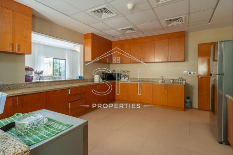 Vila v Dubai, SAE 5 spální, 470.6 m2 č. 511964 - Fotografia 17