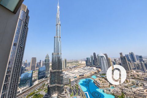דירה ב Downtown Dubai (Downtown Burj Dubai), Dubai, איחוד האמירויות 2 חדרי שינה, 114 מ