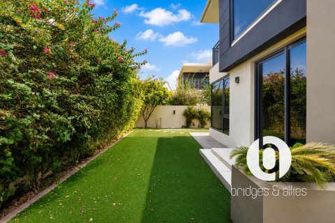 וילה להשכרה ב Dubai Hills Estate, Dubai, איחוד האמירויות  4 חדרי שינה, 229 מ"ר, מספר 738759 - תמונה 2