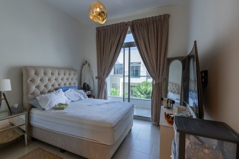 Villa til salgs i Dubai, Emiratene 3 soverom, 181.46 kvm Nr. 637599 - Foto 14