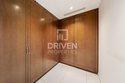 Lägenhet till försäljning i Palm Jumeirah, Dubai, UAE 3 sovrum, 376.54 kvm Nr. 762074 - fotografi 18