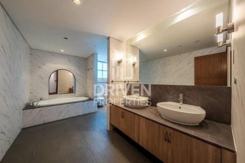 Lägenhet till försäljning i Palm Jumeirah, Dubai, UAE 3 sovrum, 376.54 kvm Nr. 762074 - fotografi 13
