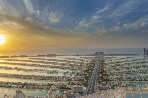 Apartment in THE PALM TOWER in Palm Jumeirah, Dubai, UAE 1 bedroom № 720942 - photo 3