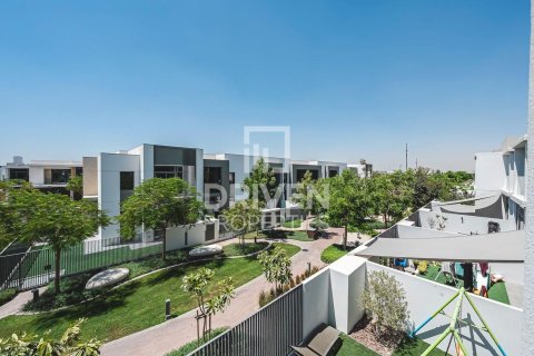 Shtëpi në qytet në Arabian Ranches 3, Dubai, Emiratet e Bashkuara Arabe 4 dhoma gjumi, 251.86 m2. № 756075