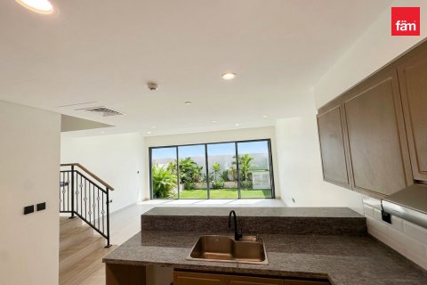 Townhouse til salg i Dubai, UAE 4 soveværelser, 144 kvm № 735344 - foto 5