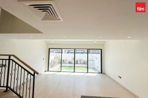 Townhouse til salg i Dubai, UAE 4 soveværelser, 144 kvm № 735344 - foto 6