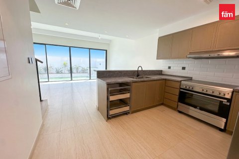 Townhouse til salg i Dubai, UAE 4 soveværelser, 144 kvm № 735344 - foto 3