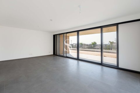 Villa in Jebel Ali, Dubai, UAE 5 bedrooms, 715 sq.m. № 751557 - photo 4