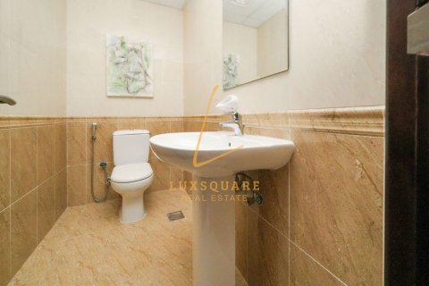 Lägenhet till försäljning i Dubai Sports City, Dubai, UAE 1 sovrum, 66 kvm Nr. 729549 - fotografi 18