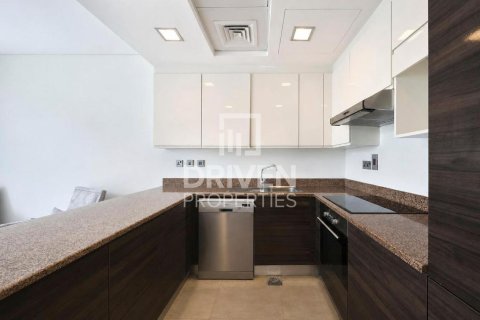 Apartamento en alquiler en Business Bay, Dubai, EAU 1 dormitorio, 113.53 m2 № 762567 - foto 11