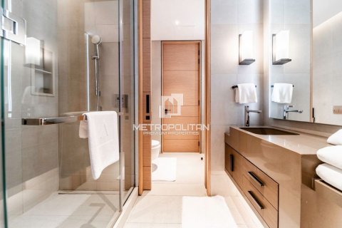 Jumeirah Beach Residence, Dubai, UAE의 임대용 아파트 침실 3개, 179제곱미터 번호 665136 - 사진 15