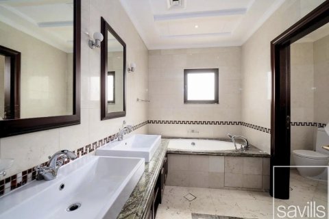 Снять в аренду виллу в Пальма Джумейра, Дубай, ОАЭ 6 спален, 1245.46м2, № 766815 - фото 17