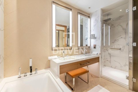 Apartman u Downtown Dubai (Downtown Burj Dubai), Dubai, UAE 2 spavaćih soba, 110.37 m2 Br. 745915 - fotografija 11