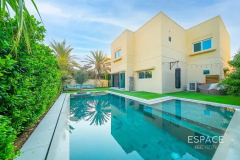 Meadows, Dubai, संयुक्त अरब अमीरात में विला, 4 बेडरूम, 362 वर्ग मीटर, संख्या 738112