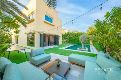 Vila di Meadows, Dubai, UAE 4 bilik tidur, 362 meter persegi № 738112 - foto 19