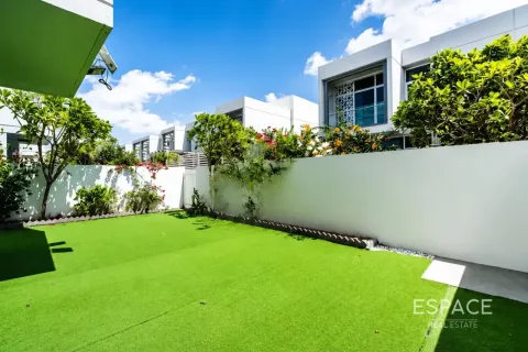 Radhus uthyres i Mudon, Dubai, UAE 3 sovrum, 192 kvm Nr. 738116 - fotografi 2
