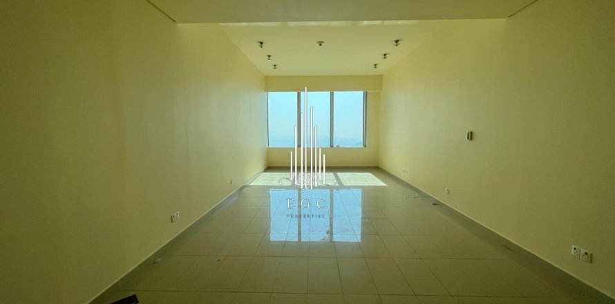 Lakás itt: Corniche Road, Abu Dhabi, EAE, 4 hálószoba, 219 m², azonosító: 456920