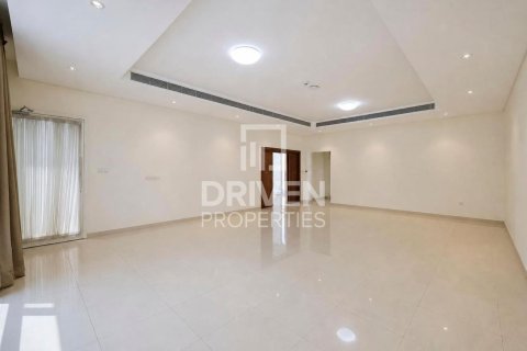 Villa til salg i Jumeirah, Dubai, UAE 6 soveværelser, 1393.55 kvm № 767994 - foto 6