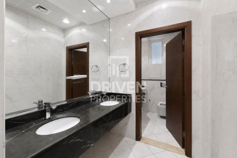 Villa til salg i Jumeirah, Dubai, UAE 6 soveværelser, 1393.55 kvm № 767994 - foto 26