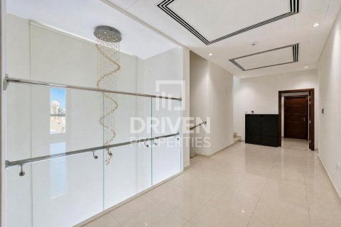 Villa til salg i Jumeirah, Dubai, UAE 6 soveværelser, 1393.55 kvm № 767994 - foto 10