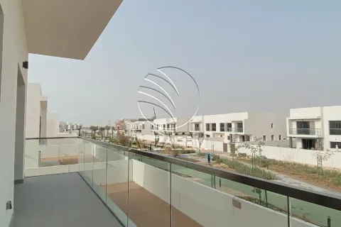 Vilă de închiriat în Yas Island, Abu Dhabi, EAU 4 dormitoare, 665 mp. №725702 - poză 3