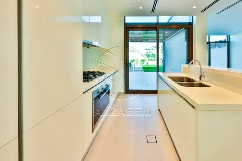 Rijtjeshuis te huur in Abu Dhabi, VAE 2 slaapkamers, 139 vr.m., nr 725706 - foto 3