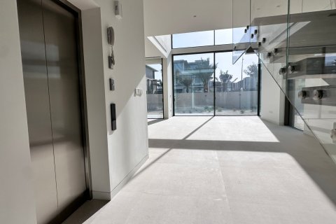 Villa til leje i Dubai, UAE 4 soveværelser, 472.59 kvm № 750628 - foto 20