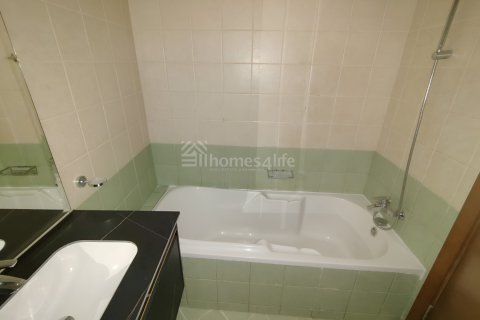 Apartment sa Jumeirah Lake Towers, Dubai, UAE 2 silid-tulugan, 145 sq.m. № 721724 - larawan 8